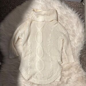 Express women’s size XS Cozy Cream Cable Knit Sweater